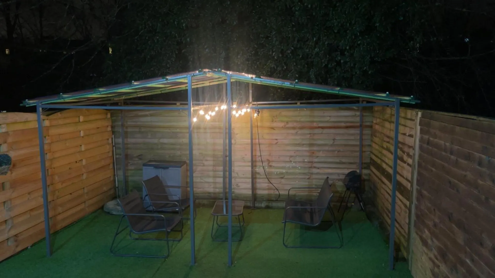 Appartement Avec Terrasse Privee Et Garage Rez De Chaussee Lumineux Bruxelles 0*,  Belgio