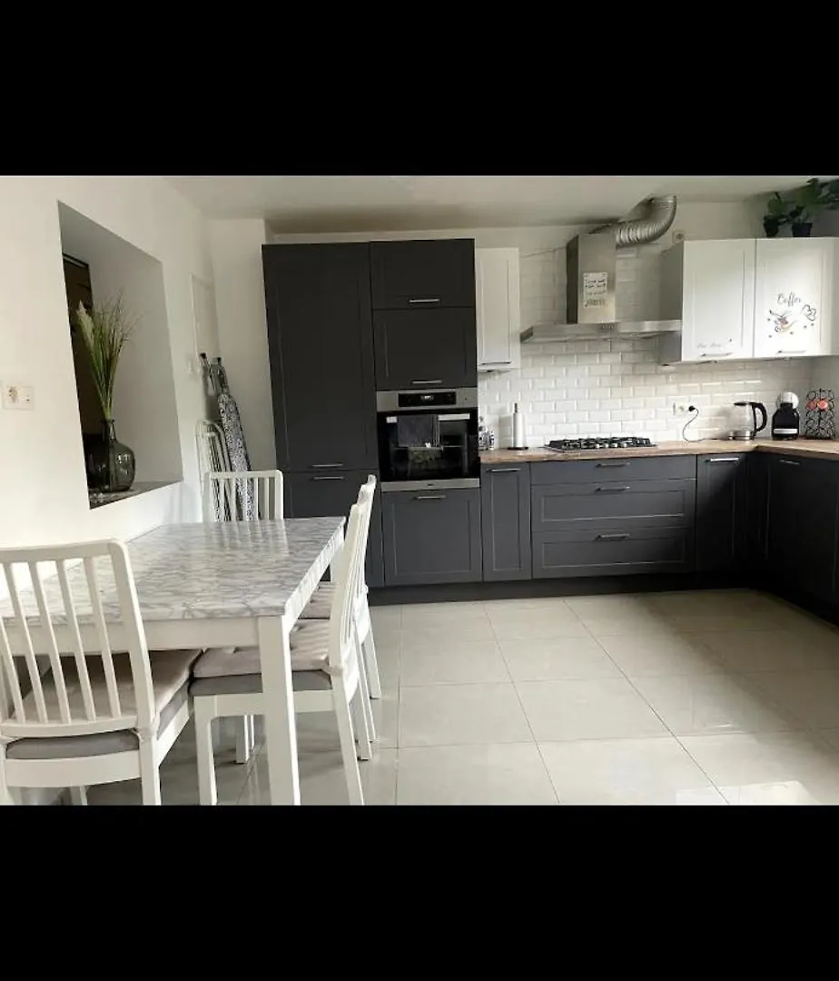 Appartement Spacieux Avec Terrasse Et Garage Prive Brussels 0*,  Belgium