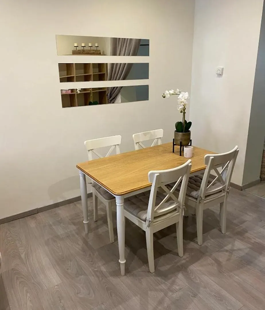 Apartment Appartement Spacieux Avec Terrasse Et Garage Prive Brussels